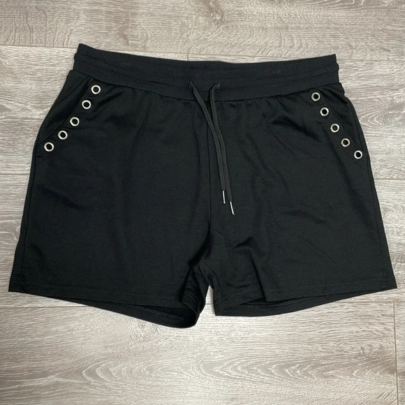 Adrienne Vittadini Sport Shorts Black Pull On Waist Grommet Pocket Detail XL - Picture 3 of 14